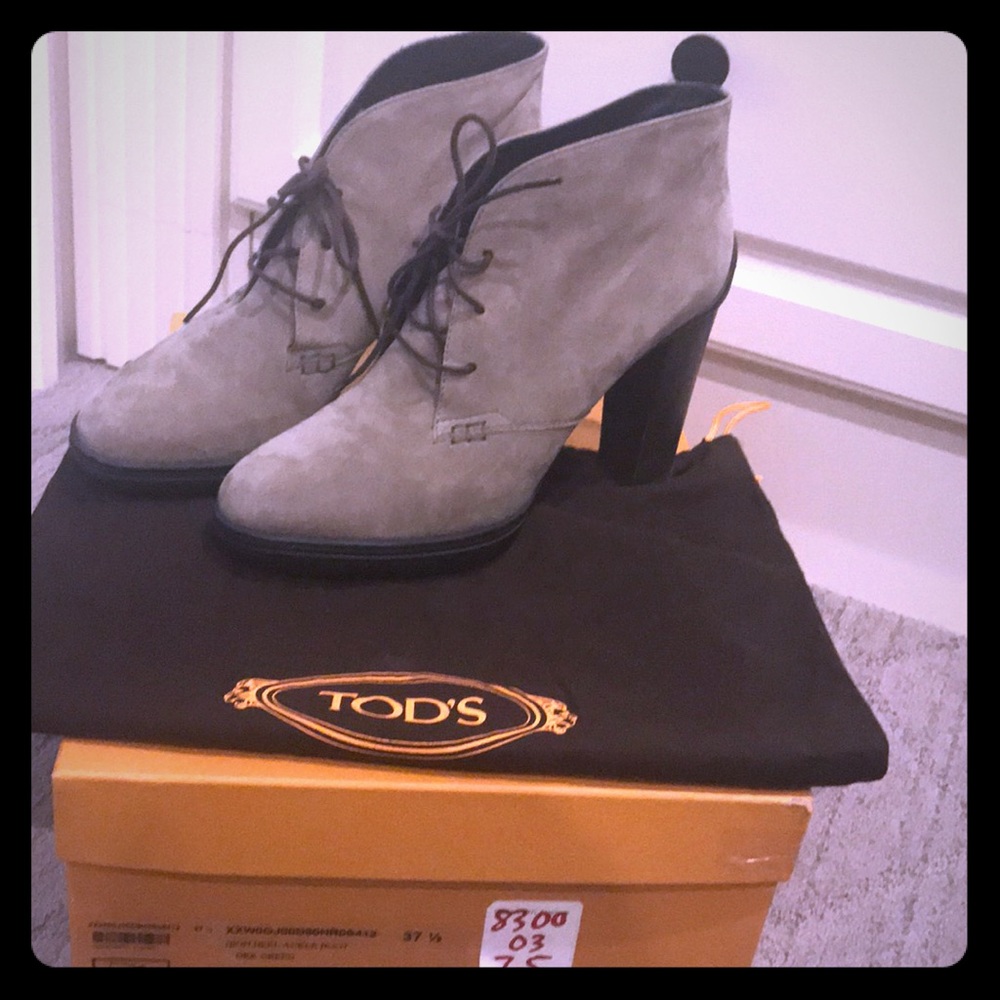 Brand new Tod’s booties